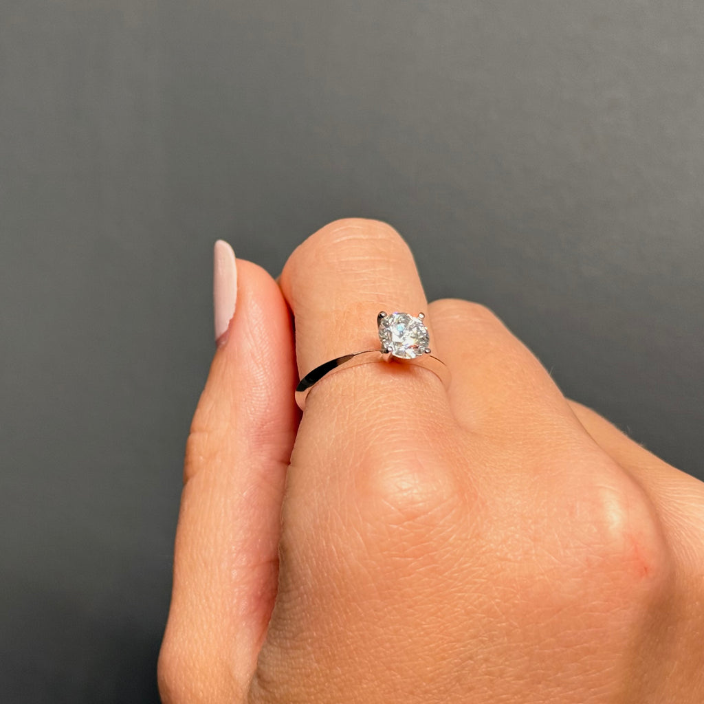 St. Germain - Solitaire Round Ring