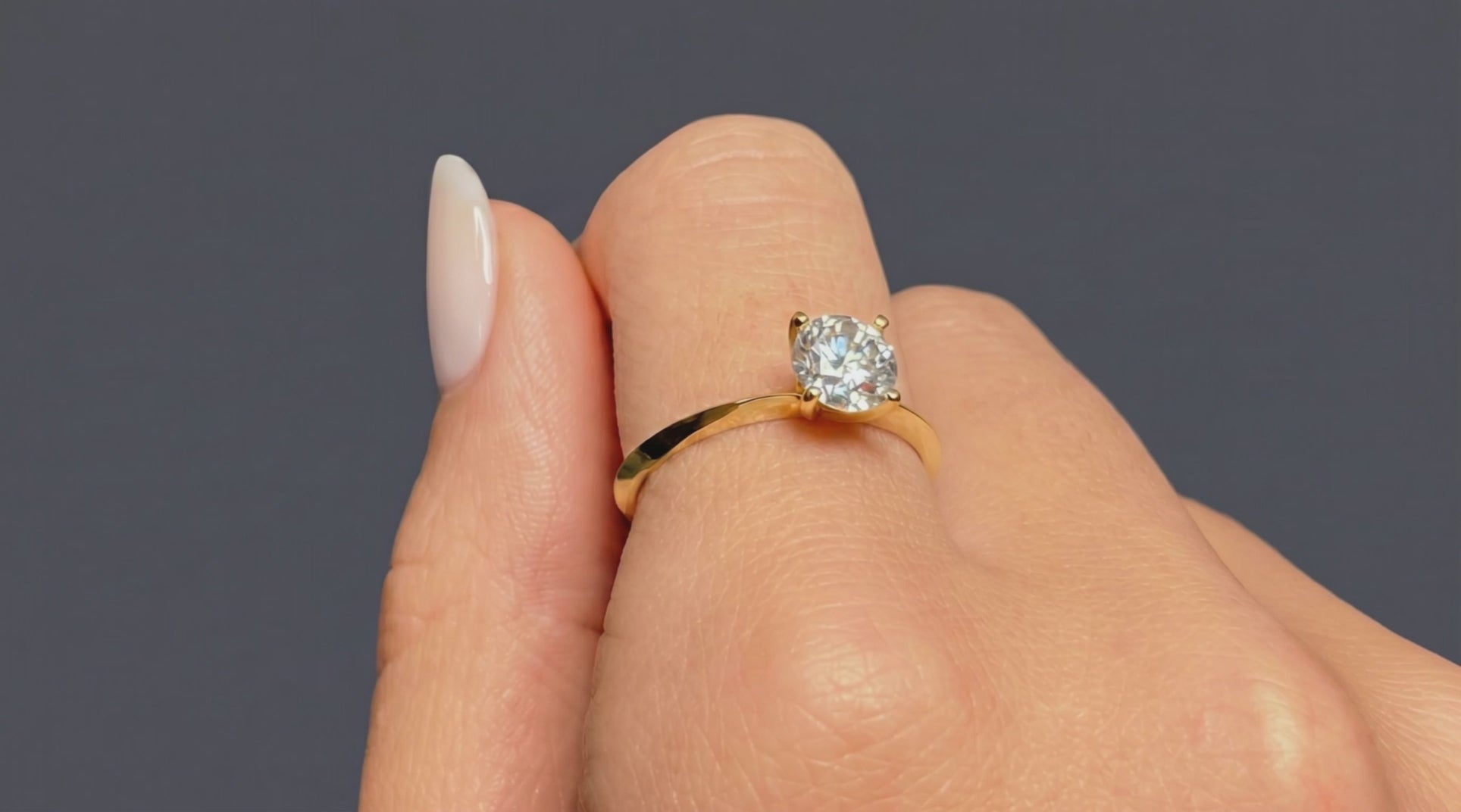 St. Germain - Solitaire Round Ring