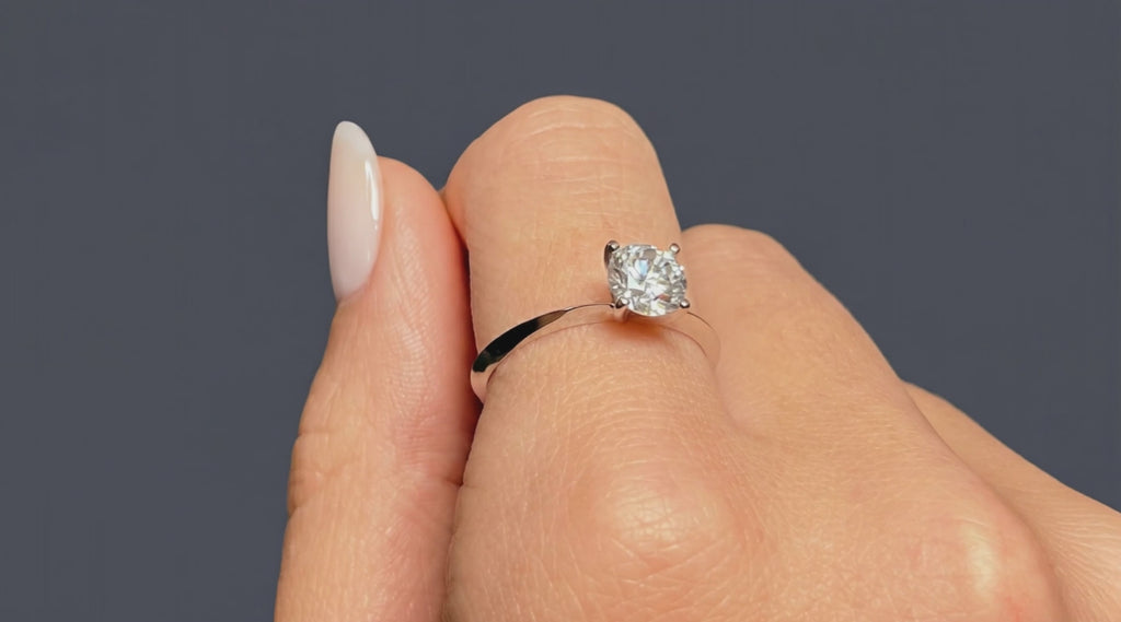 St. Germain - Solitaire Round Ring